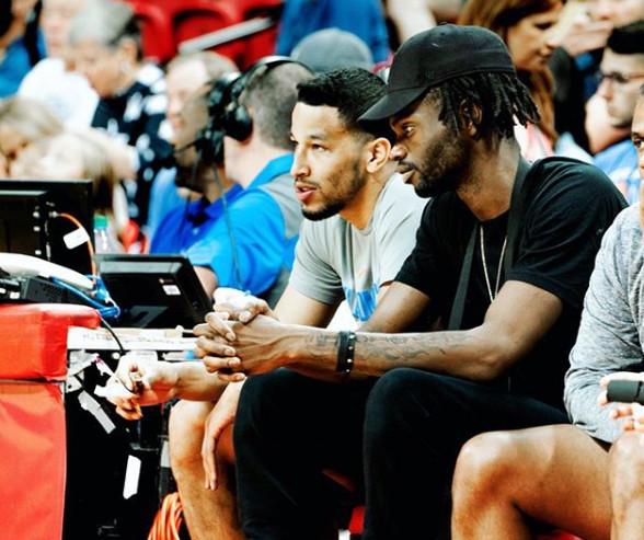 CBA：新疆队再下一城 客场击败青岛（CBA：新疆客场力克青岛 再添一胜）