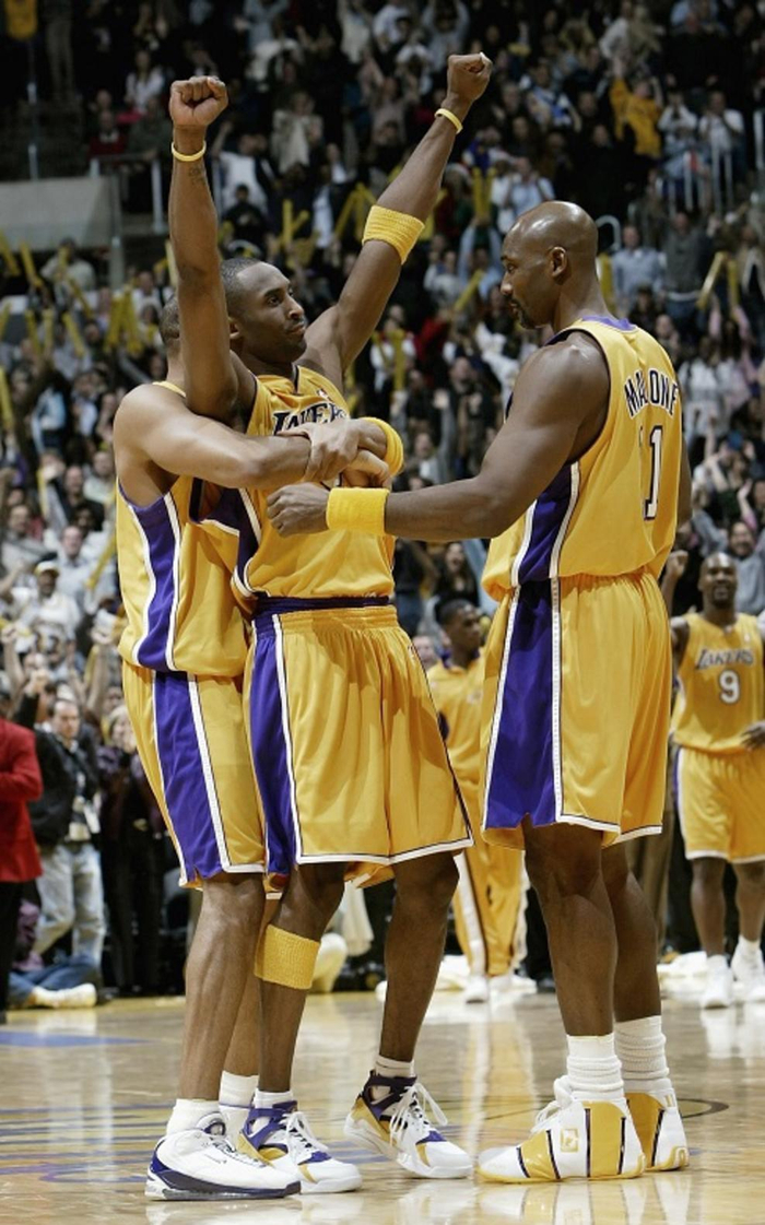 1-2折戟亚平宁！英超11.4亿豪门惨遭逆转跌出前8 各项赛事4场不胜（1-2客场折戟亚平宁！总身价11.4亿英超豪门遭逆转跌出前八 各赛事近4场不胜）