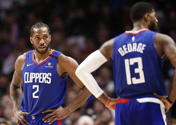 早报：拥有地表最强人类的从容感……怎么，你们没有吗？（早报：地表最强在阵，气定神闲——你们没有吗？）