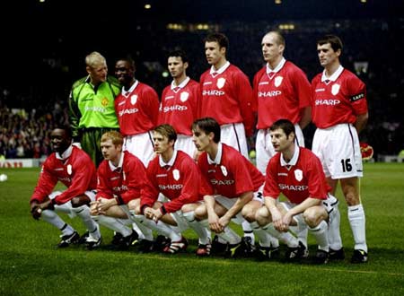 一战跌两名！湖人不敌马刺后从西部第二掉落至西部第四（湖人不敌马刺后排名连降两位：由西部第2滑至第4）