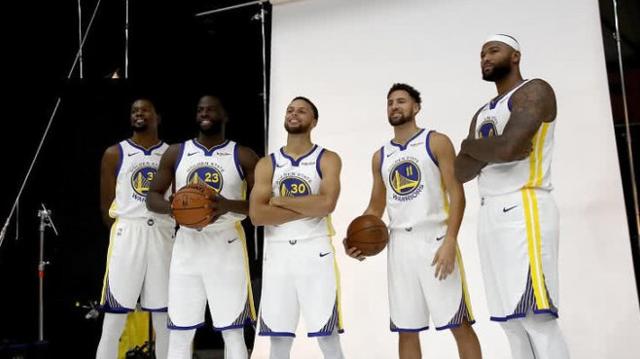 T1引援HLE上单与GEN下路，新赛季阵容引关注（T1补强：HLE上路与GEN下路加盟，新赛季阵容成焦点）